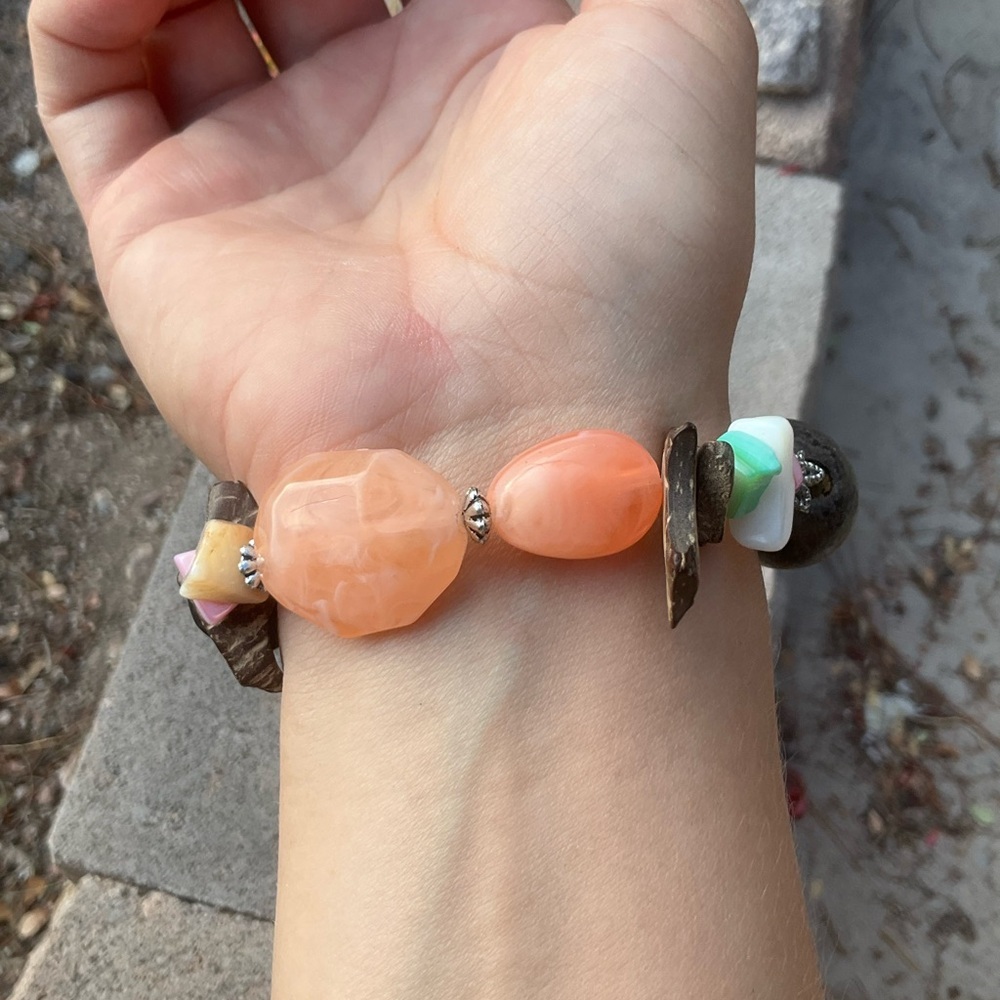 FREE Multicolor Vintage Beaded Bracelet - Picture 3 of 6